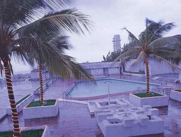 Searock Hotel Mumbai  Buitenkant foto